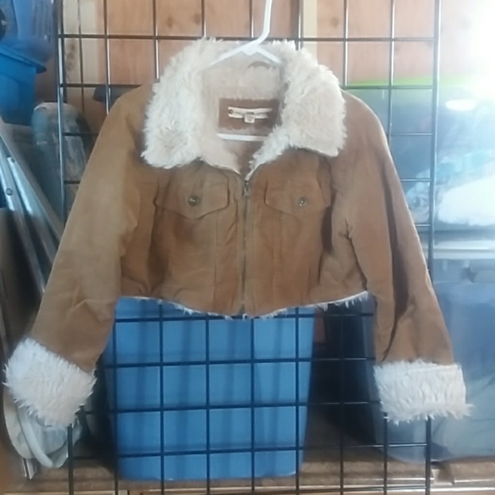 Marcelle Renee. Corduroy short jacket. - Picture 1 of 3